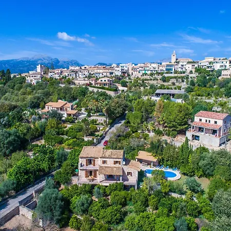 Charming Finca, 500m From