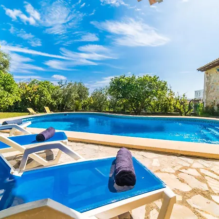 Charming Finca, 500m From *