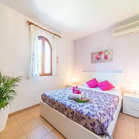 Charming Finca, 500m From
